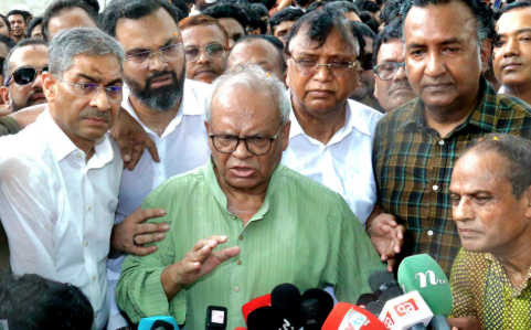 জনগণের সঙ্গে সম্পৃক্ত থেকে কাজ করতে নেতাকর্মীদের নির্দেশ রিজভীর